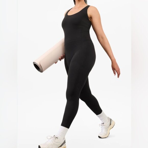 Athleta Salutation Stash 7/8 Bodysuit - Picture 6 of 8